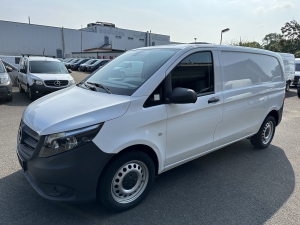 Mercedes-Benz Vito Kasten 4x4 114 CDI 4x4 kompakt 2,5 to AHK Last