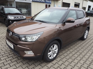 SsangYong Tivoli 1.6 e-XGi Autom. QUARTZ 2WD, AHK