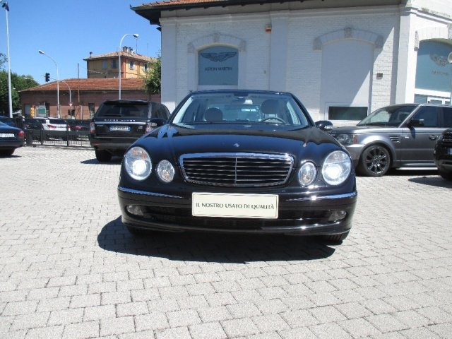 Mercedes-Benz E 200