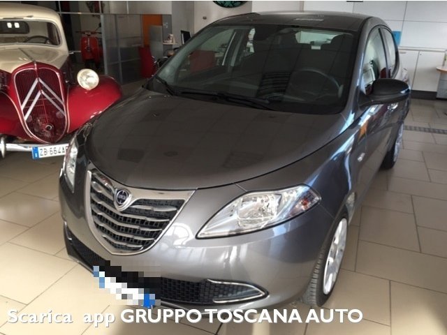 Lancia Ypsilon