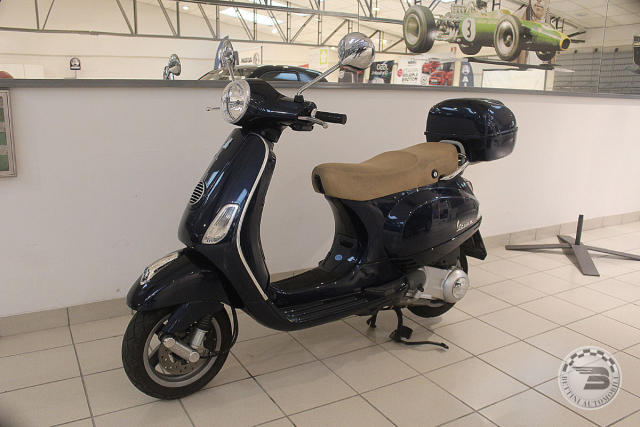 Vespa LX 150