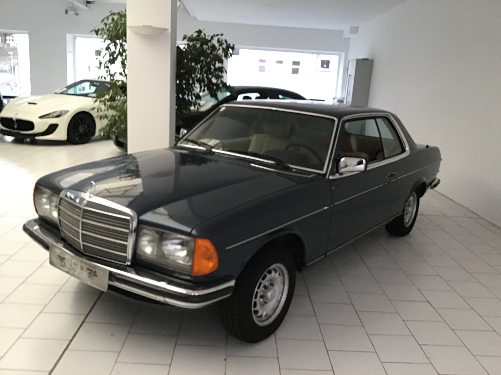 Mercedes-Benz CE 230