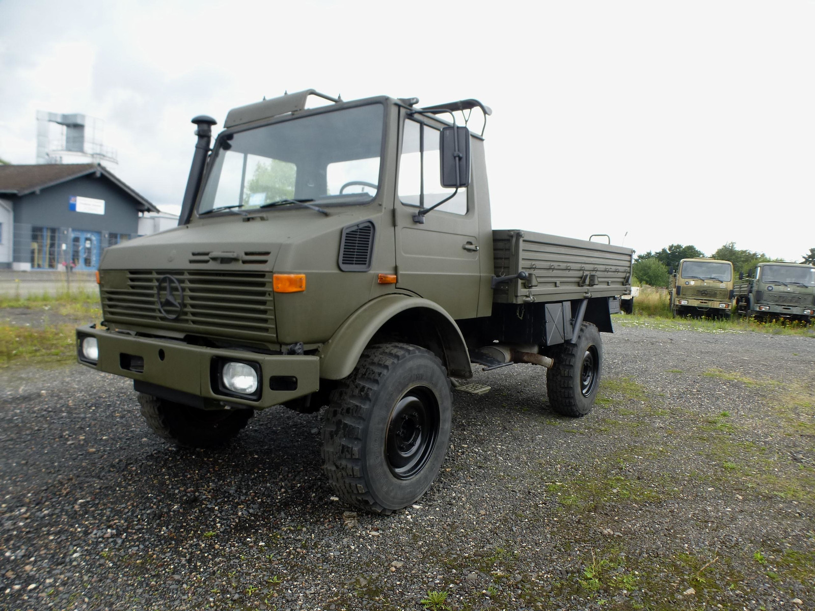 Unimog U 1300 L Turbo OM 366 Pritsche schnelle Achsen