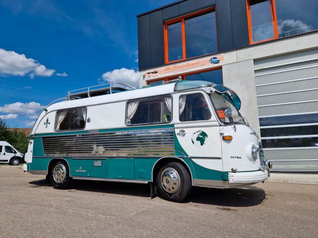Mercedes-Benz 517 Frontniederflur Vorlauffahrzeug