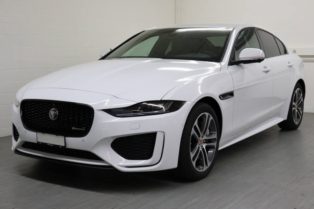 Jaguar XE