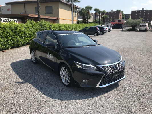 Lexus CT 200h