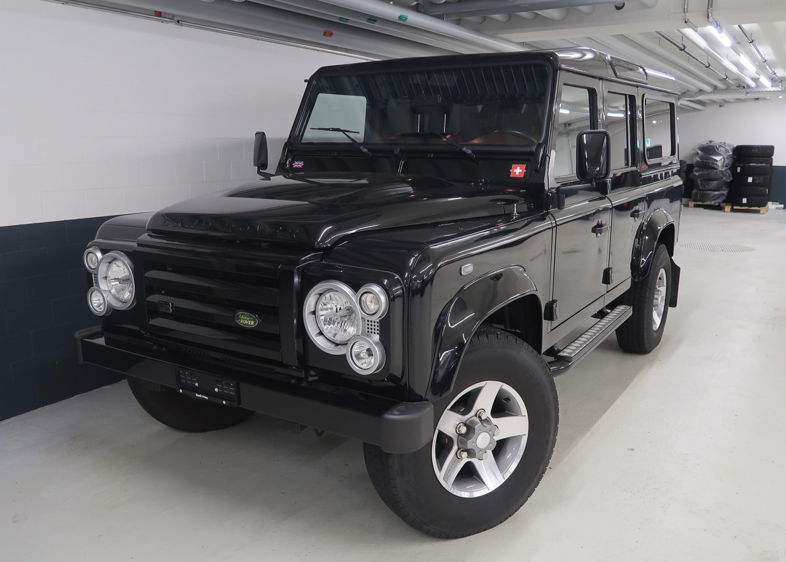 Land Rover Defender