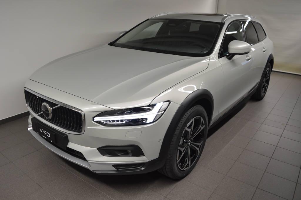 Volvo V90 Cross Country