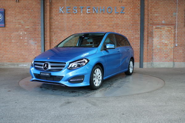 Mercedes-Benz B 220