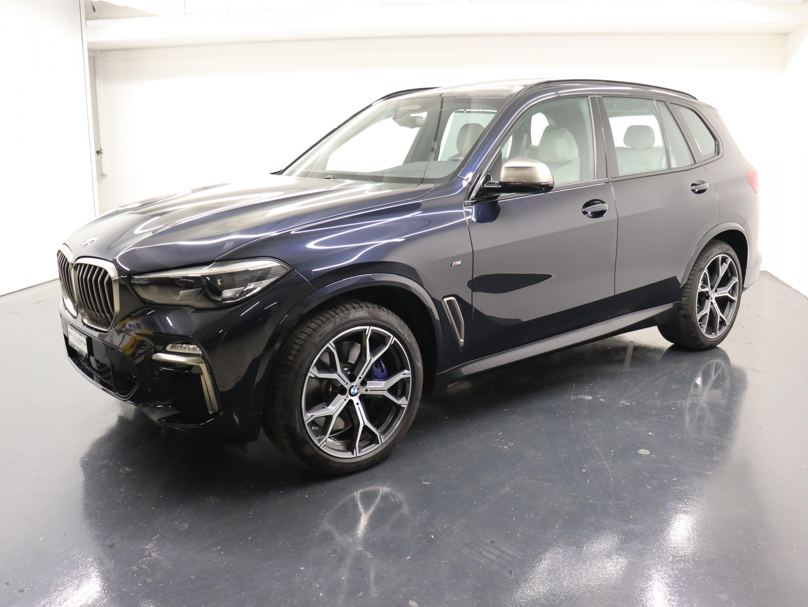 BMW X5 M50