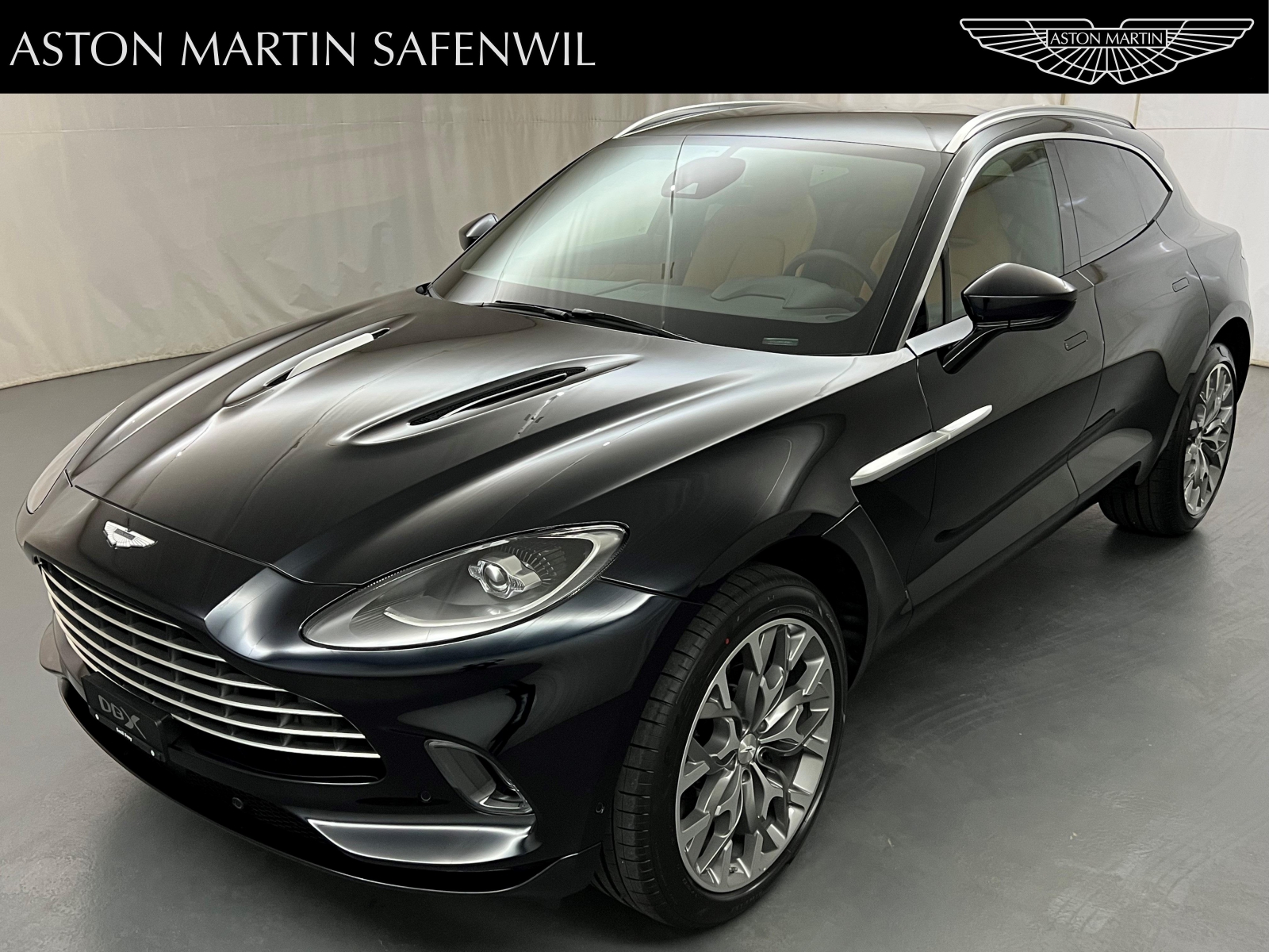 Aston Martin DBX