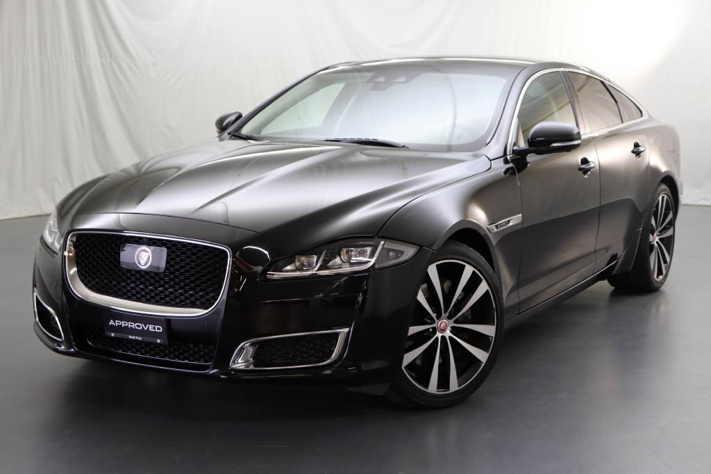 Jaguar XJ