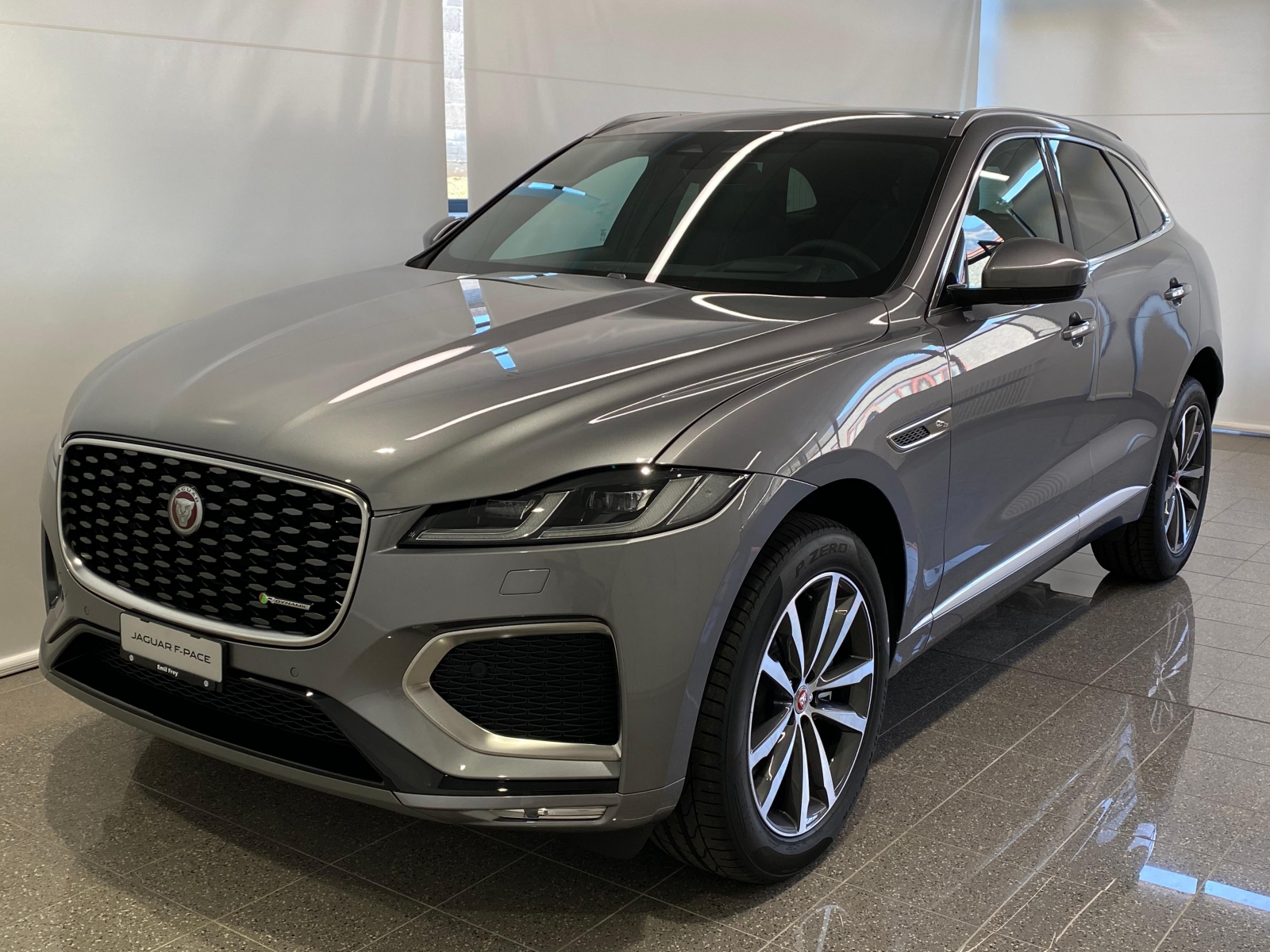 Jaguar F-Pace