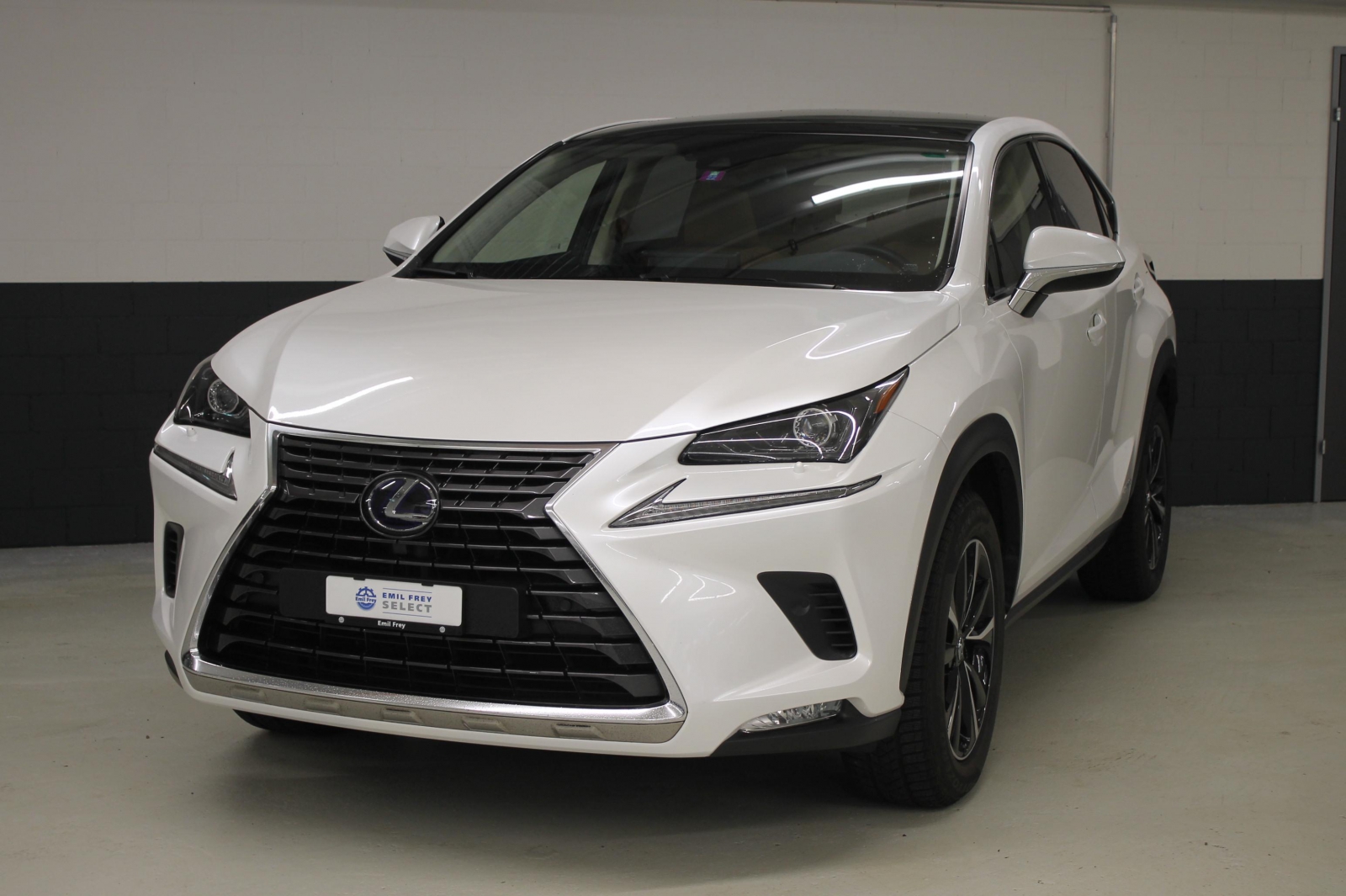 Lexus NX 300
