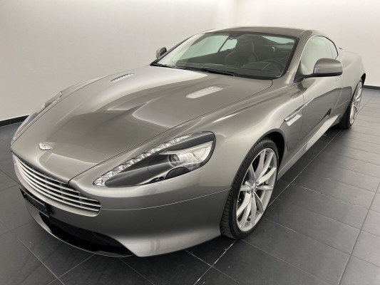 Aston Martin DB9