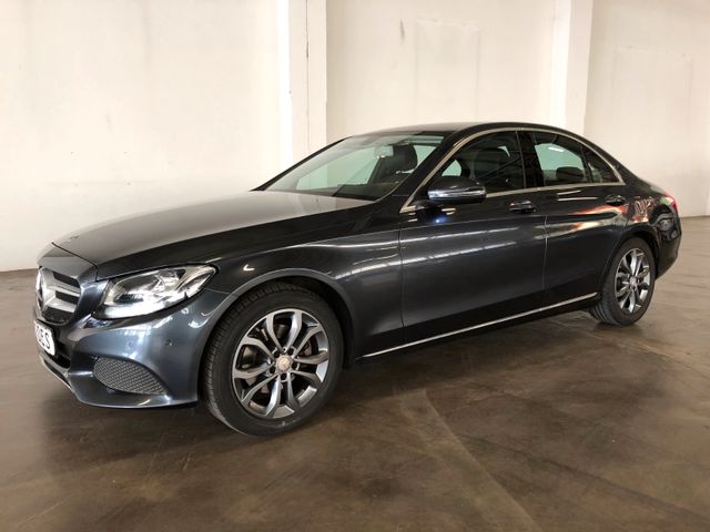 Mercedes-Benz C 220