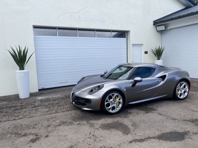 Alfa Romeo 4C GRIGIO BASALTO *** orig. 6 TKM *** Alfa Romeo 4C GRIGIO BASALTO *** orig. 6 TKM ***