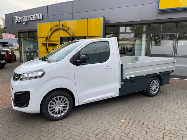 Opel Vivaro L2 Pritsche Leiterschacht BT-Radio