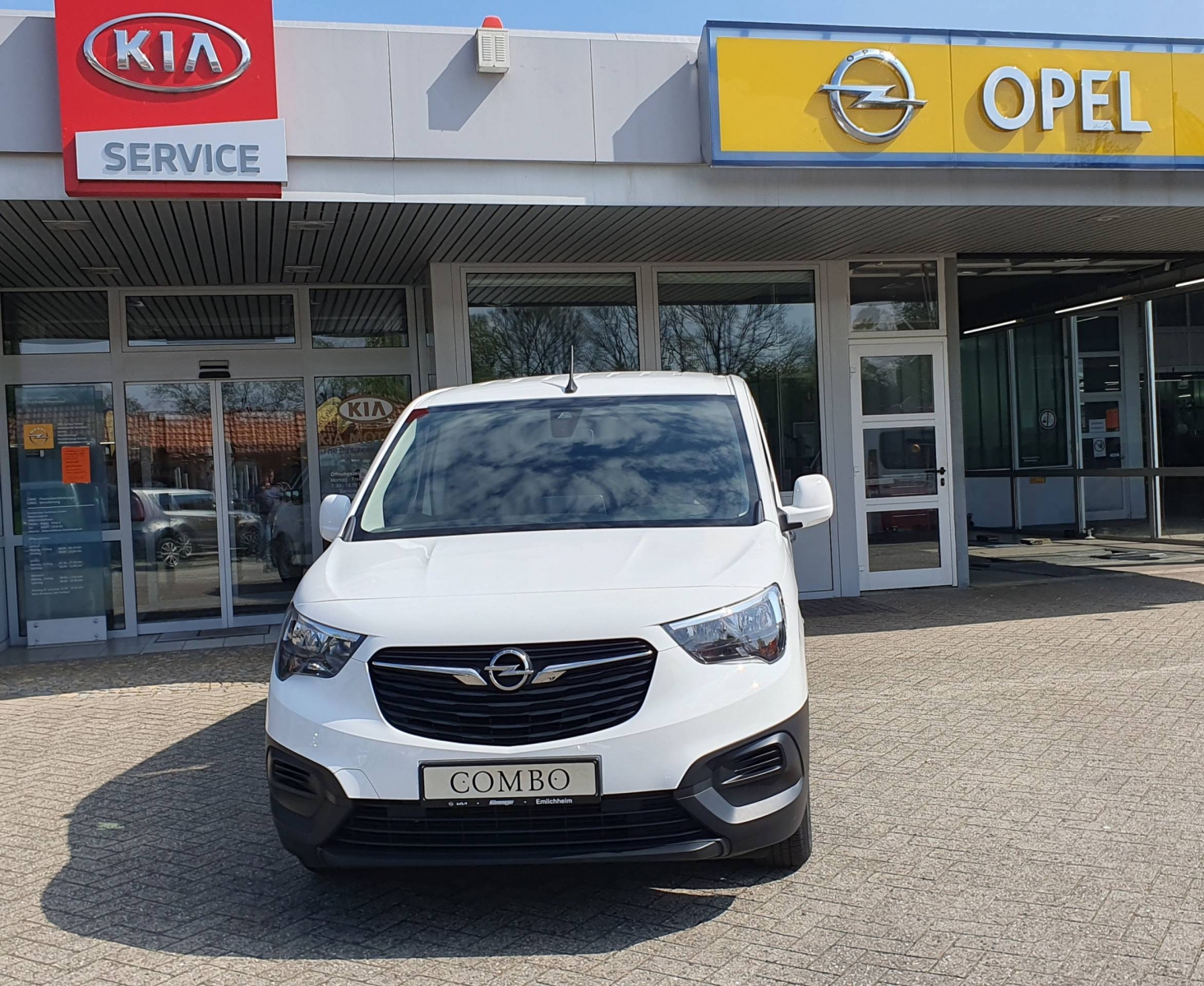 Opel COMBO CARGO Edition 1.2T 110PS 6G Navi Sitzheizung Klimaautomatik L2H1