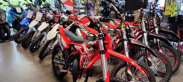 Beta RR 50 Enduro Standard /Sport rot, Supermoto Sport