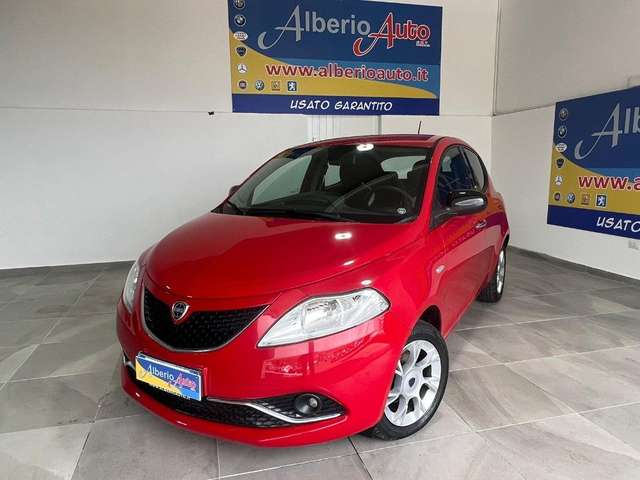 Lancia Ypsilon