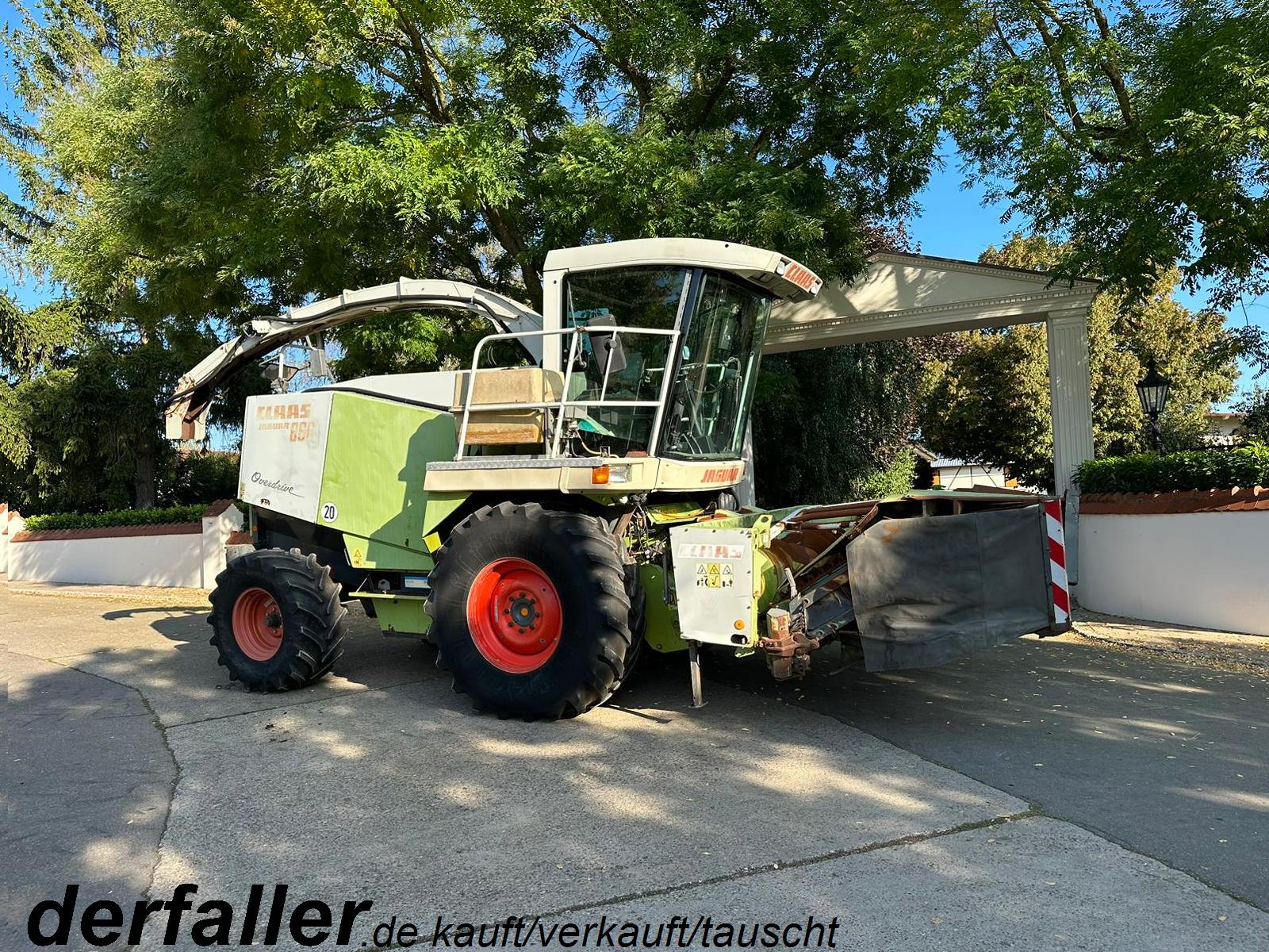 Claas Jaguar 860 Overdrive Feldhäcksler großer Motor