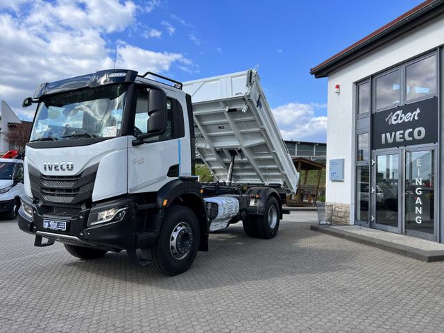 Iveco X-Way AD200X34 4x2 Kipper Kran Fassi F120 Funk