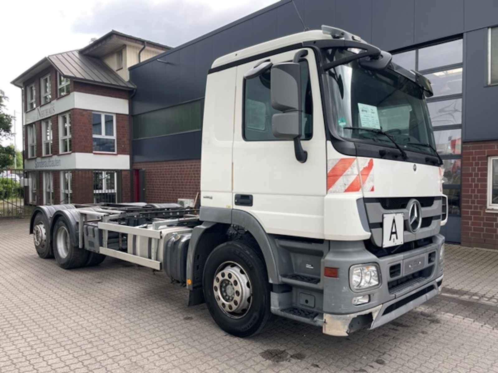 Mercedes-Benz 2532 Actros Fahrgestell