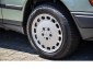 Mercedes-Benz 200 D W124 Nelkengrn guter Zustand Ahk. WD-Glas