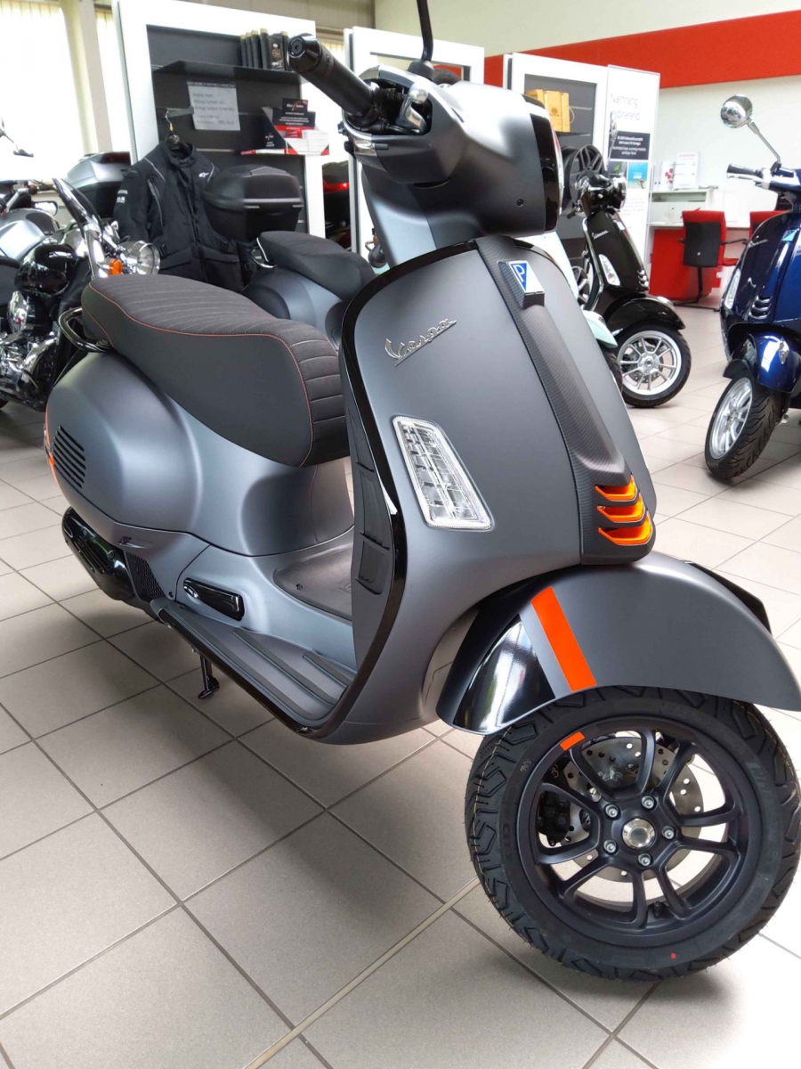 Vespa GTS 125 SUPERSPORT - NEUFAHRZEUG