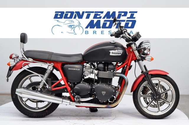 Triumph Bonneville SE 2013