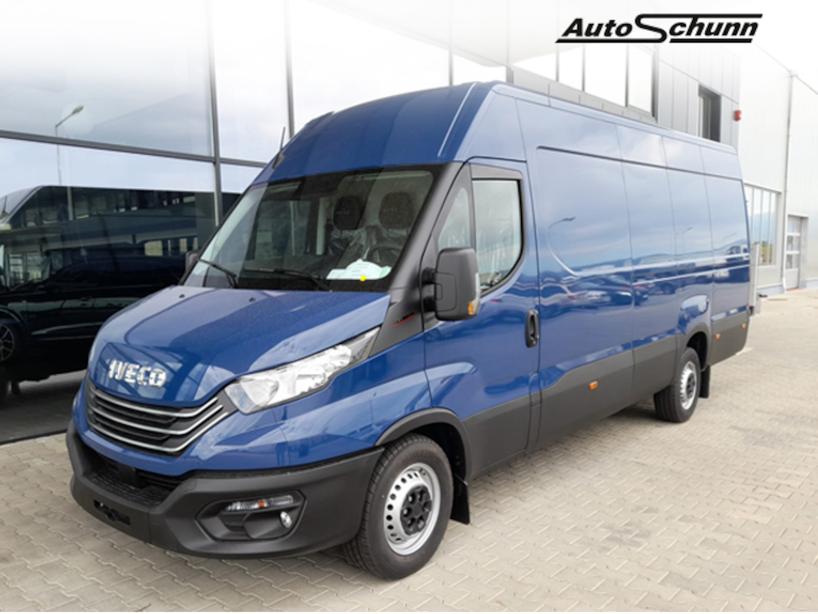 Iveco Daily 35S18H V AUTOFURGON Clima Pilot DAB