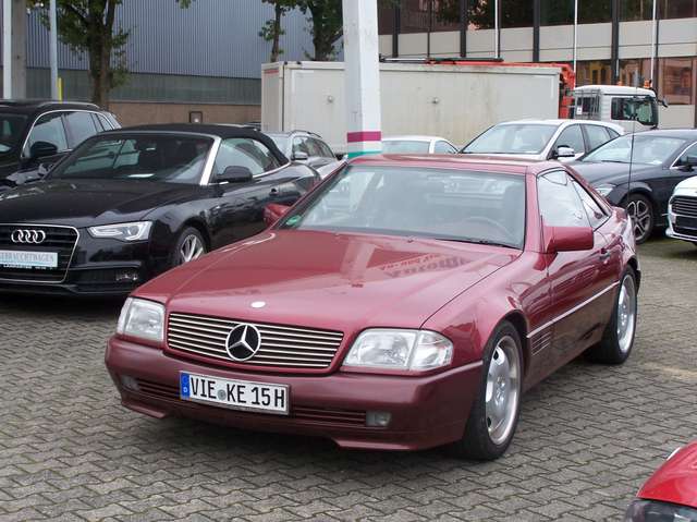 Mercedes-Benz SL 300