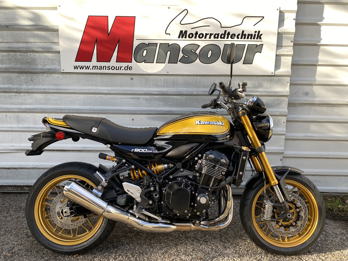 Kawasaki Z900RS SE | NEUMASCHINE | MODELL 2024 |