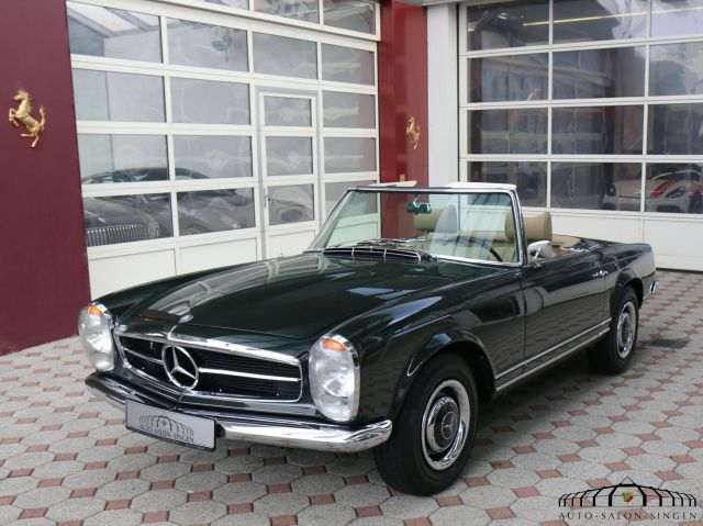 Mercedes-Benz 230