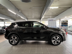 Nissan Qashqai 1.3 Connecta LED+VC+360+ACC+Connect uvm