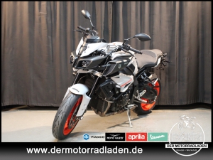 Yamaha MT-10 1000 A / VERSAND BUNDESWEIT AB 99,-