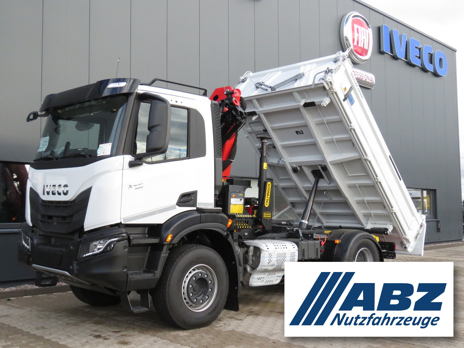 Iveco X-Way AD200X42/P HR OFF / Palfinger Ladekran