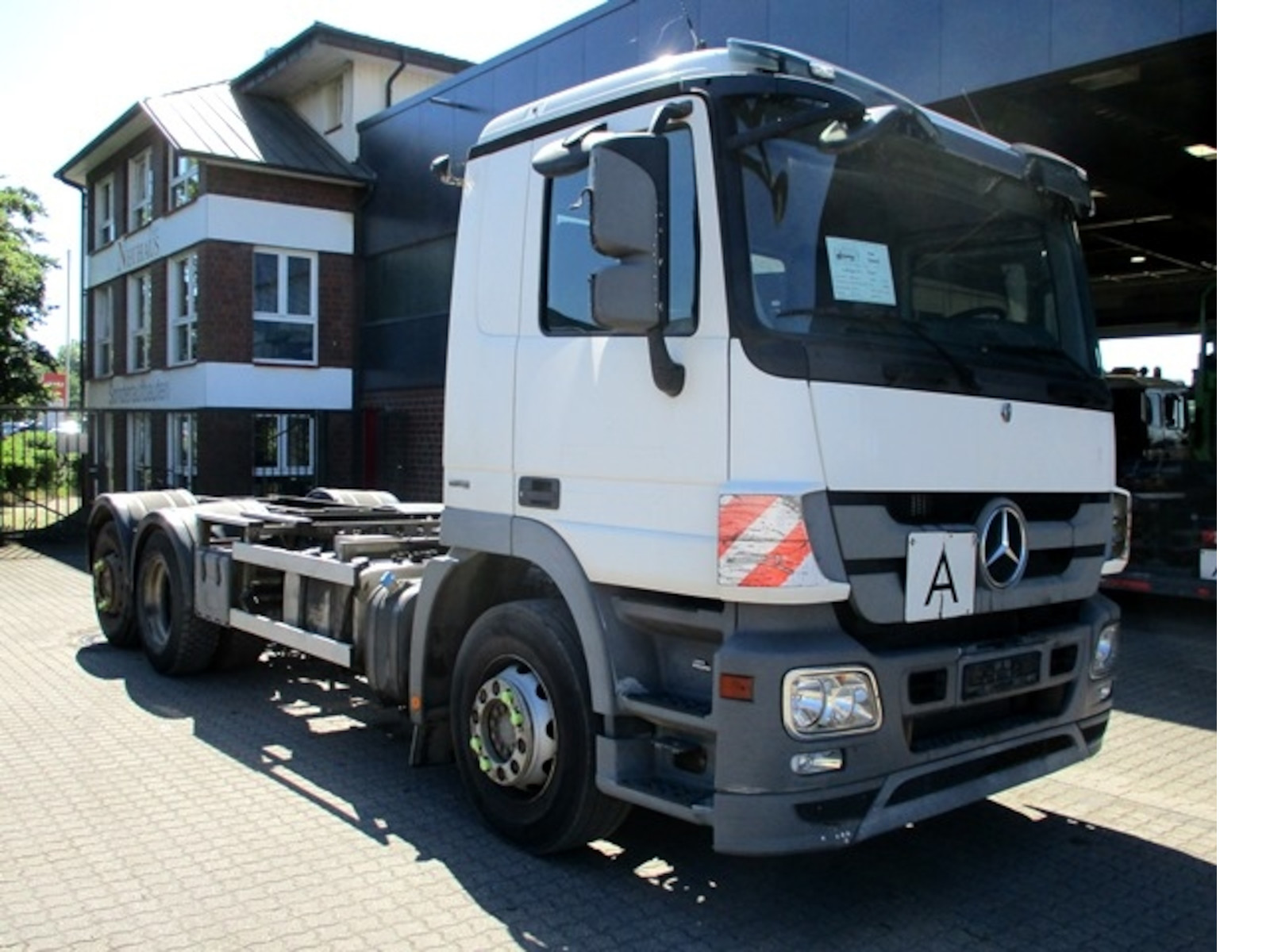 Mercedes-Benz 2532 Actros Faun Variopress 524 Zöller 3201