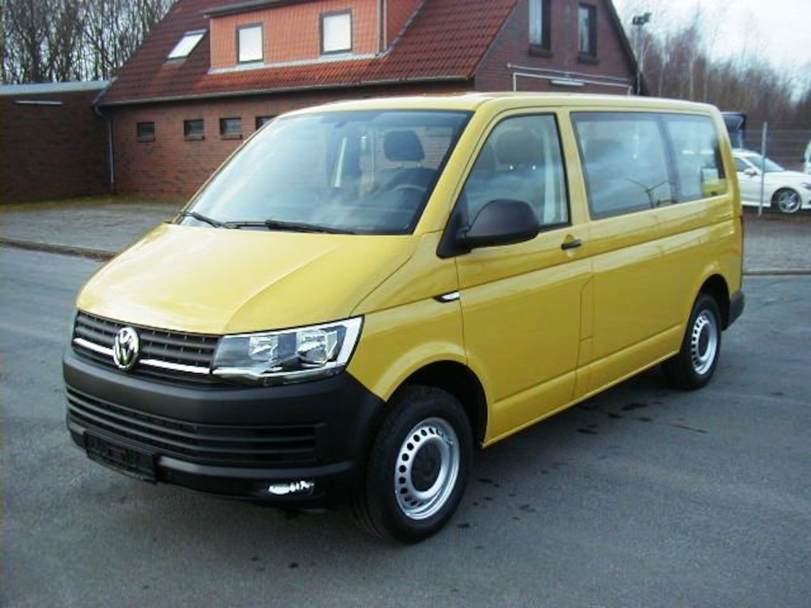 Volkswagen T6 2.0TDI Automatik-150PS-Bus-8 Sitze-2xKlima