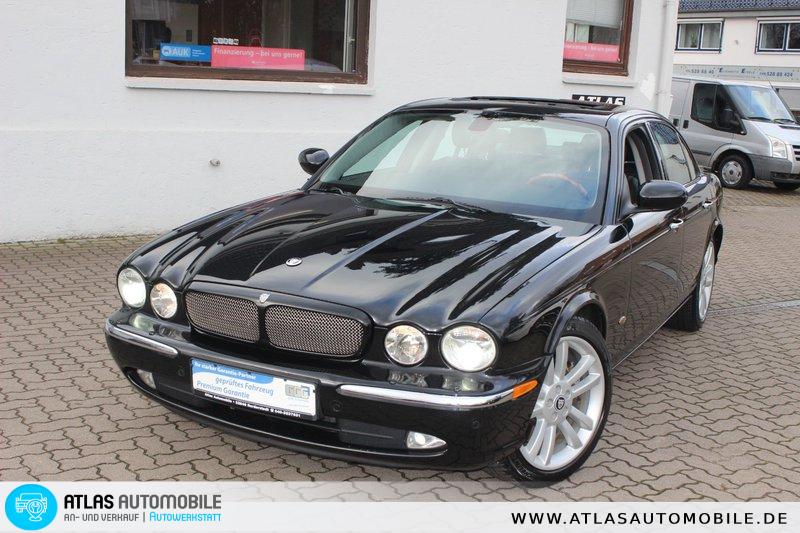 Jaguar XJR