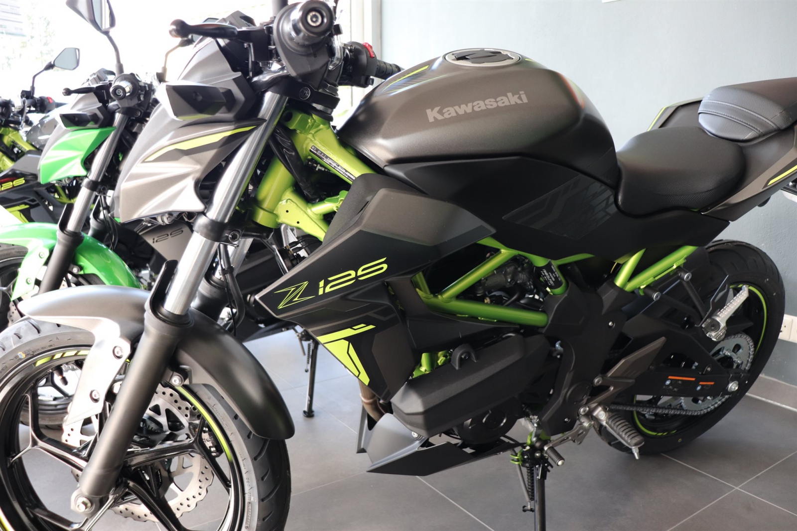 Kawasaki Z125, Aktionspreis inkl. Starterbonus!