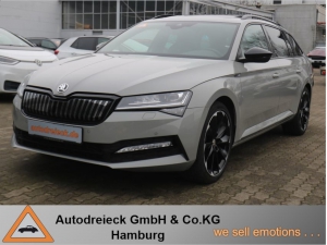 Skoda Superb Combi iV Sportline ACC DCC PANO STHZ 18Z