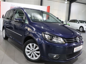 VW Touran 2.0 TDI HIGHLINE / 7-SITZE,PANORAMA,XENON