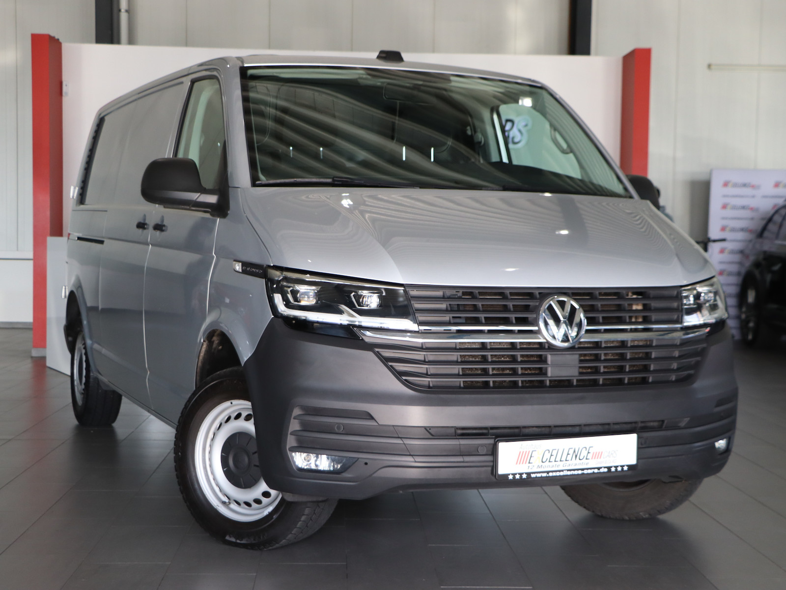 Volkswagen T6.1 KASTEN 2.0 TDI LANG / LED / NAVI-DP