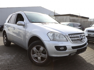 Mercedes-Benz ML 320 CDI / XENON, LEDER-ALCANTARA, NAVI+