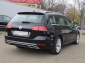 VW Golf Variant Highline BMTStart-Stopp ACC AHK STHZ 17Z