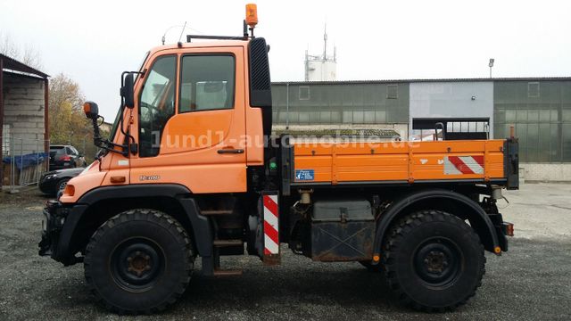 Unimog U 300 Kipper Zugmaschine Kommunalhydraulik