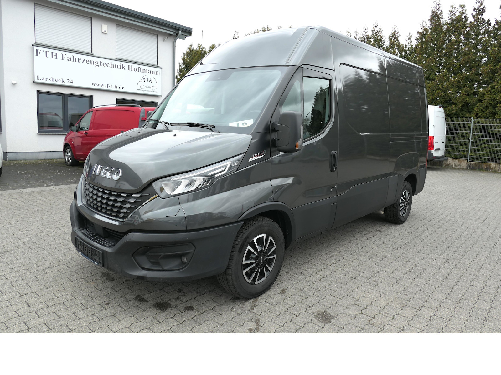 Iveco Daily 35-210 L2H2 Vollausstattung Full Options