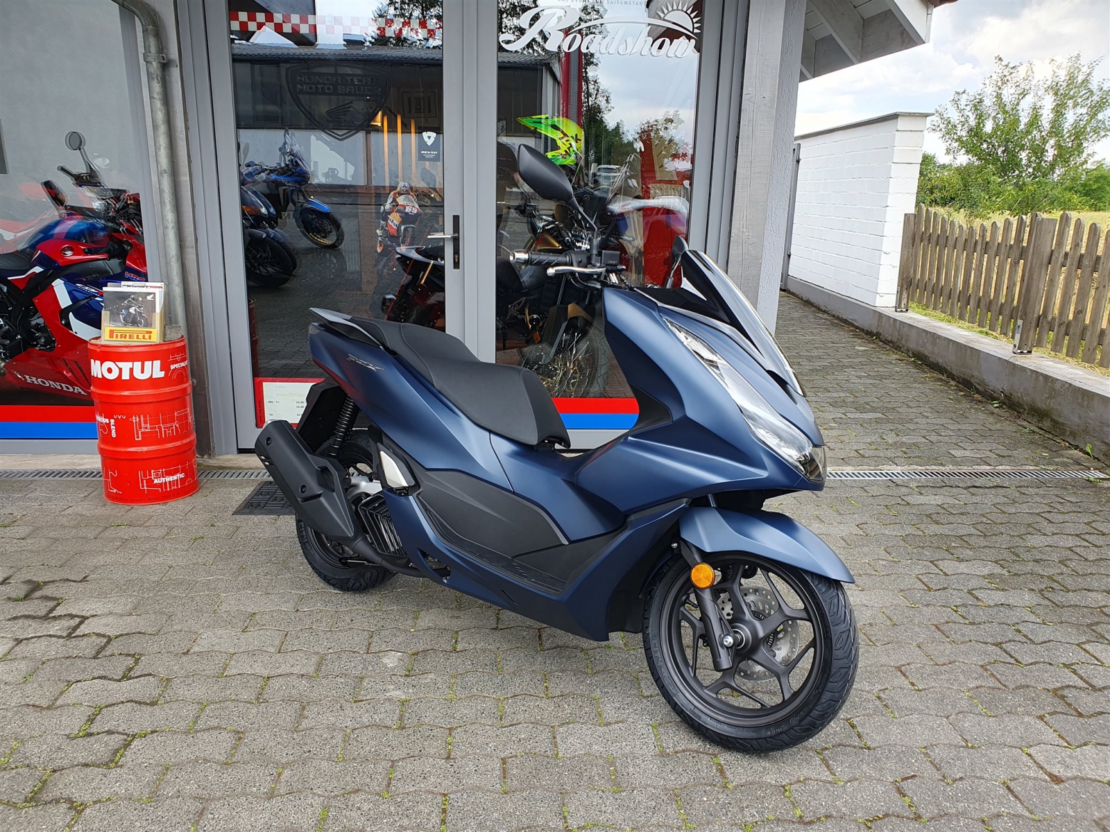 Honda PCX 125, Neufahrzeug auf Lager